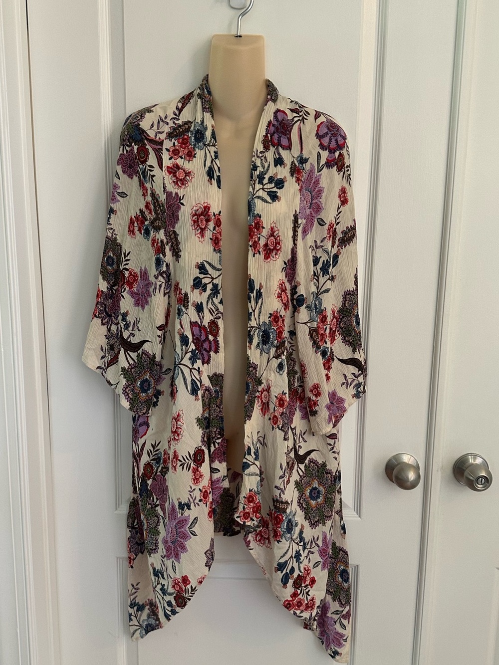 Patrons of Peace Rosa Cream Floral Print Kimono